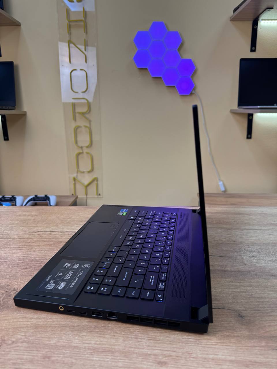 MSI Stealth GS66 12UGS-245US i7-12700H RTX 3070 Ti — фото 5