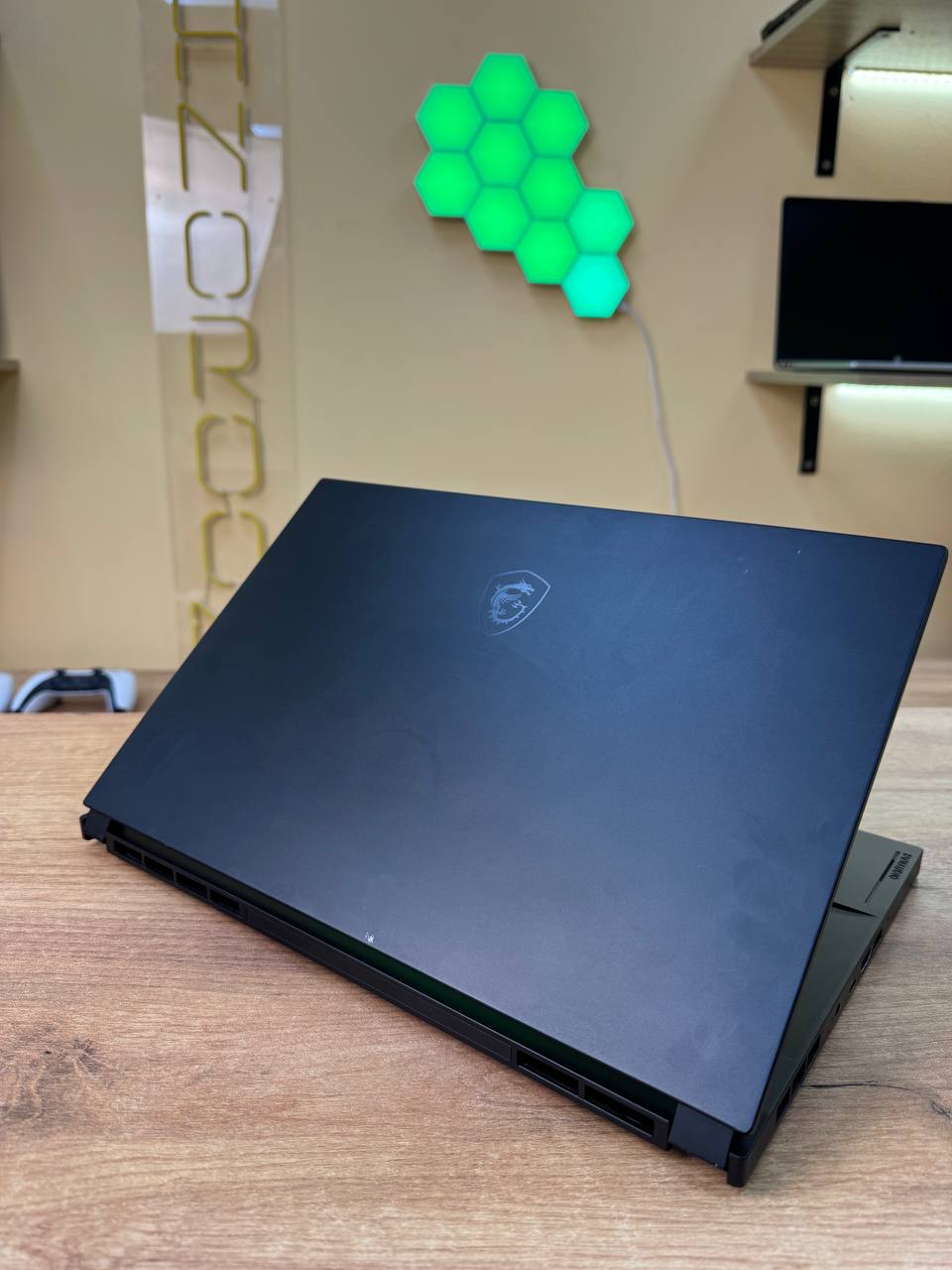 MSI Stealth GS66 12UGS-245US i7-12700H RTX 3070 Ti — фото 6