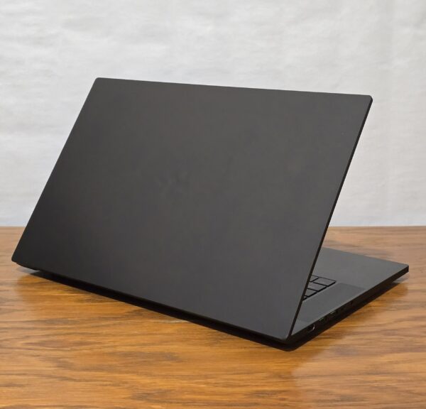 Razer Blade 15 / i7-12800H / RTX 3070 Ti / 16 GB / 1 TB / QHD 240 Гц — фото 8
