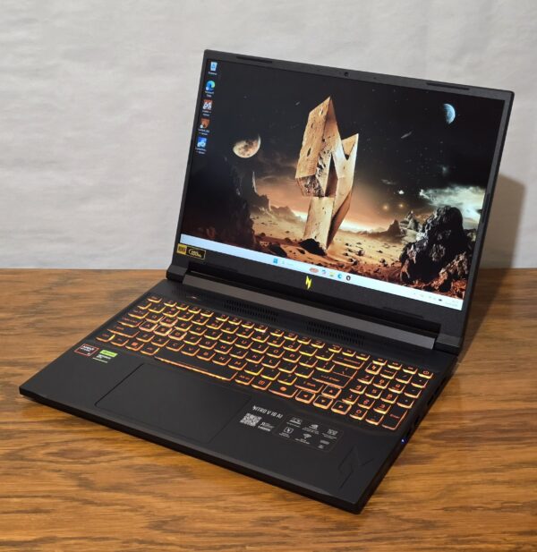 Acer Nitro V16 Ryzen 5 240 RTX 5050 16GB 500GB SSD — фото 2