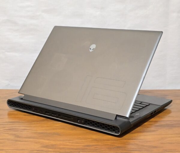 Dell Alienware M16 R1 Ryzen 9 7845HX / RTX 4070 / 16GB / 1TB / 16″ 2K 240Hz — фото 7