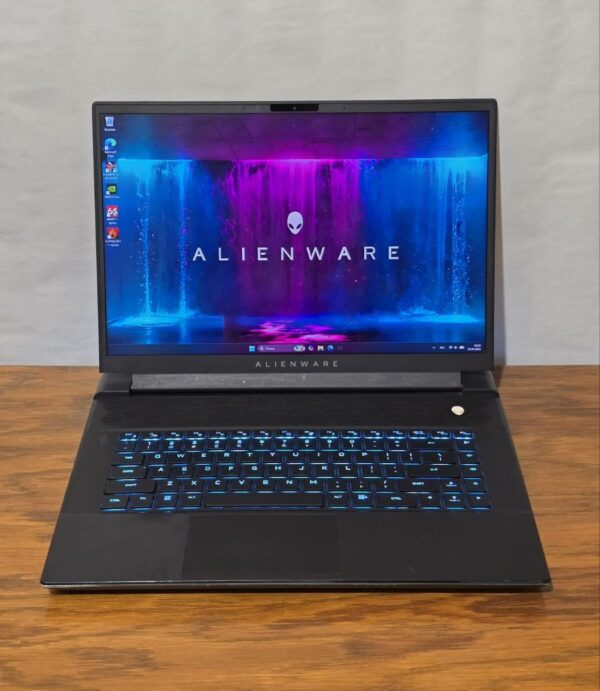 Dell Alienware M16 R1