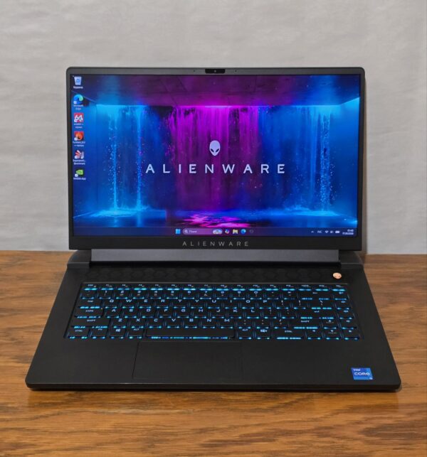 Dell Alienware M15 R6 i5-11400H / RTX 3060 6GB / 16GB / 500GB SSD / FHD 165Hz