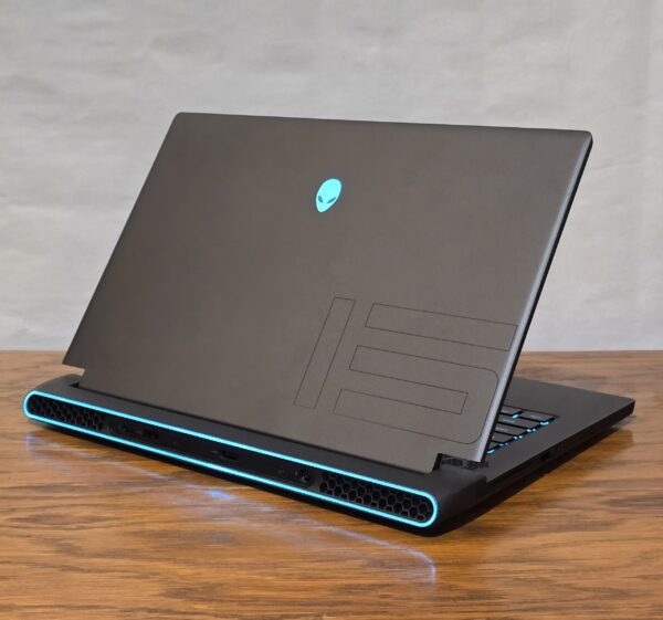 Dell Alienware M15 R6 i5-11400H / RTX 3060 6GB / 16GB / 500GB SSD / FHD 165Hz — фото 9