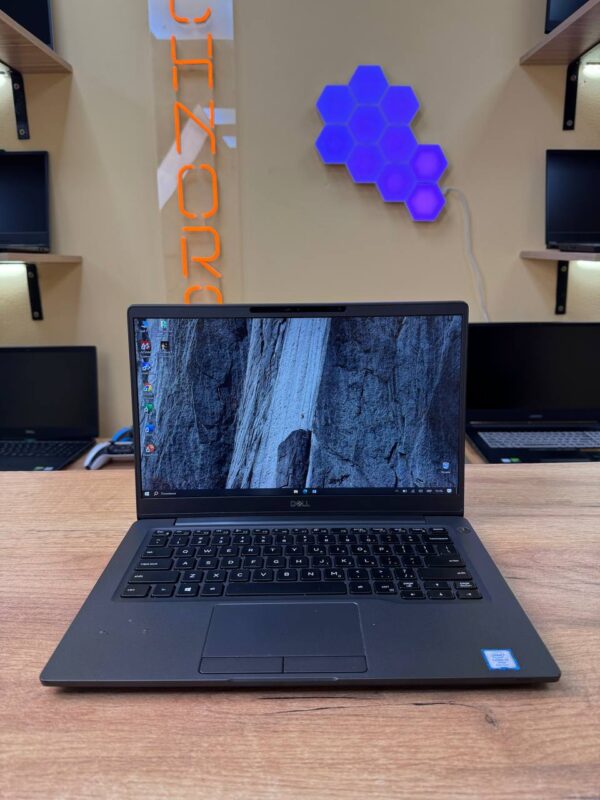 Dell Latitude 7300