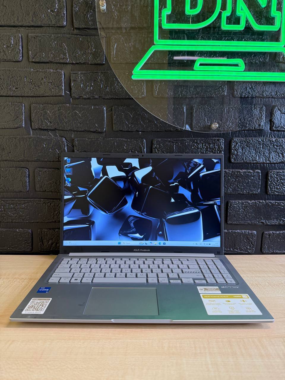 ASUS VIVOBOOK F1504 / i5-1334U / Intel Iris Xe / 16GB / SSD 512GB