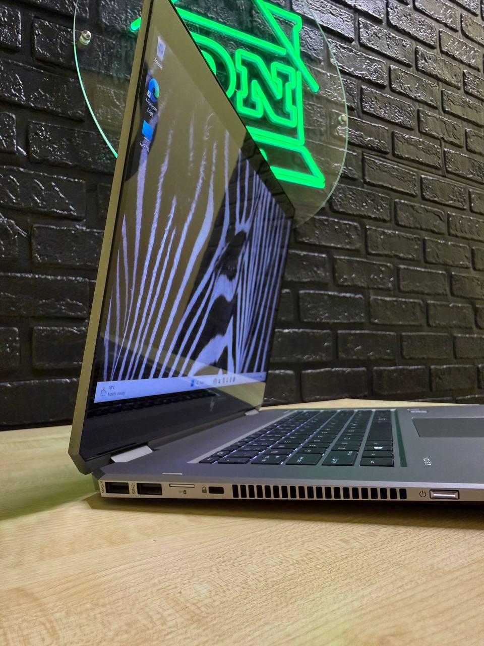 HP ZBOOK STUDIO X360 G5 / i7-8750H / 16GB / SSD 512GB — фото 7
