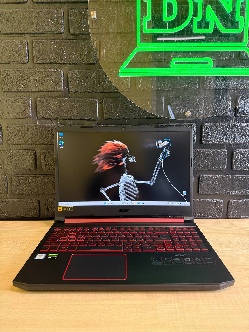 ACER NITRO 5 / i5-9300H / GTX 1050 / 12GB / SSD 256GB