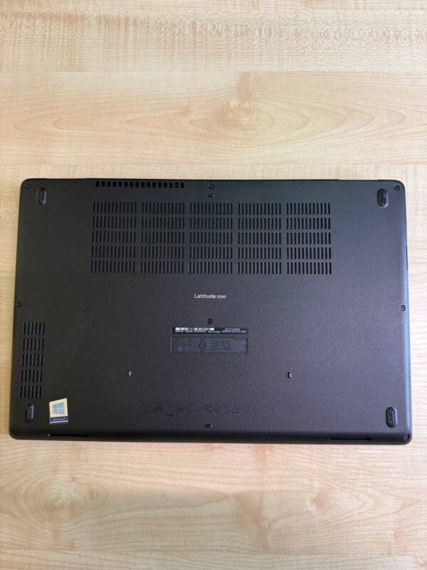DELL LATITUDE 5590 / i5-8250U / Intel HD 620 / 8GB / SSD 256GB — фото 4