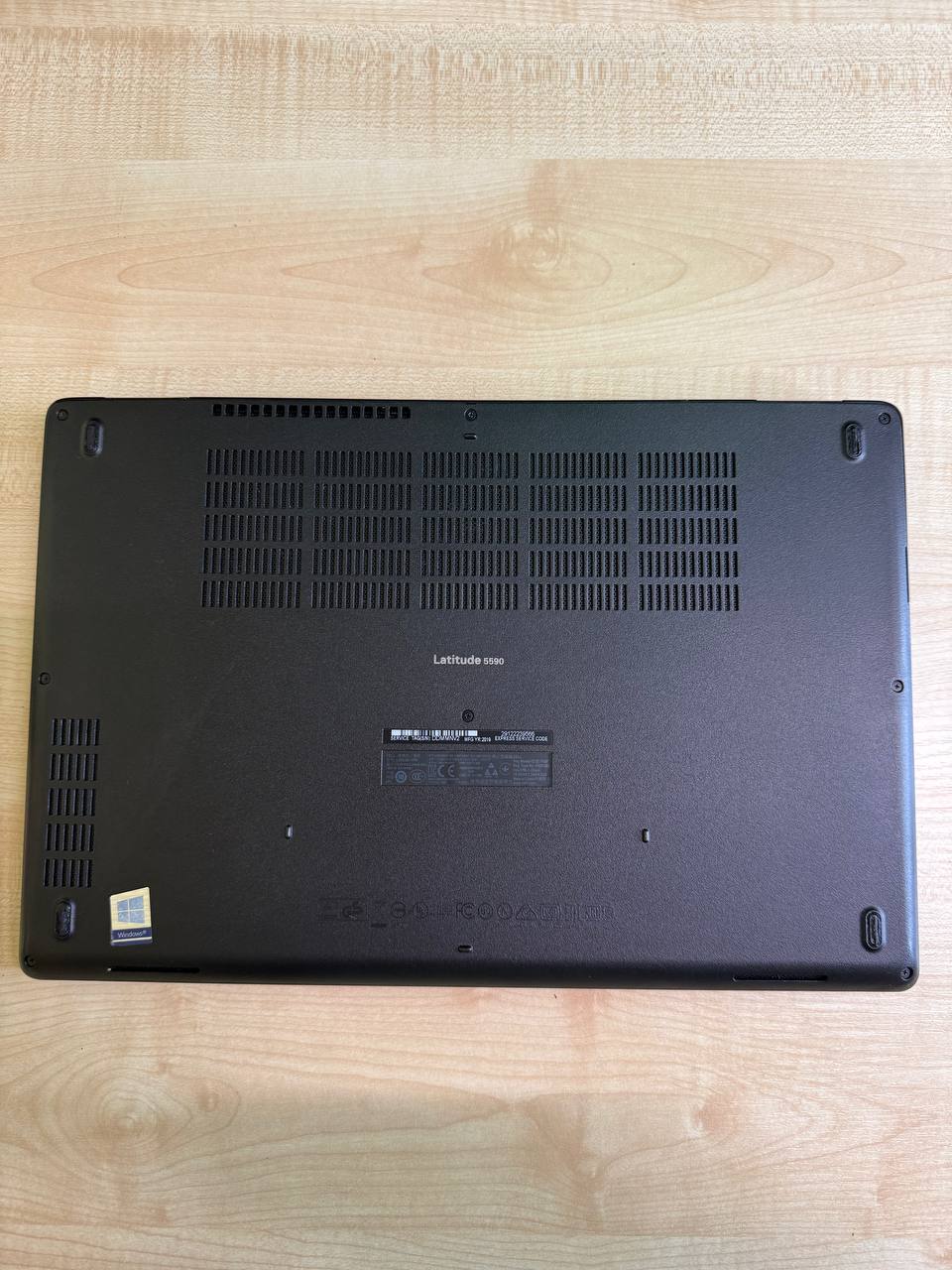 DELL LATITUDE 5590 / i5-8250U / Intel HD 620 / 8GB / SSD 256GB — фото 4