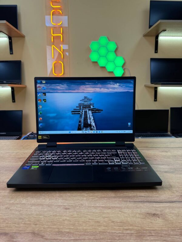 Acer Nitro 5 / i7-12650H / RTX 4050 / 16GB / SSD 512GB / 144Hz