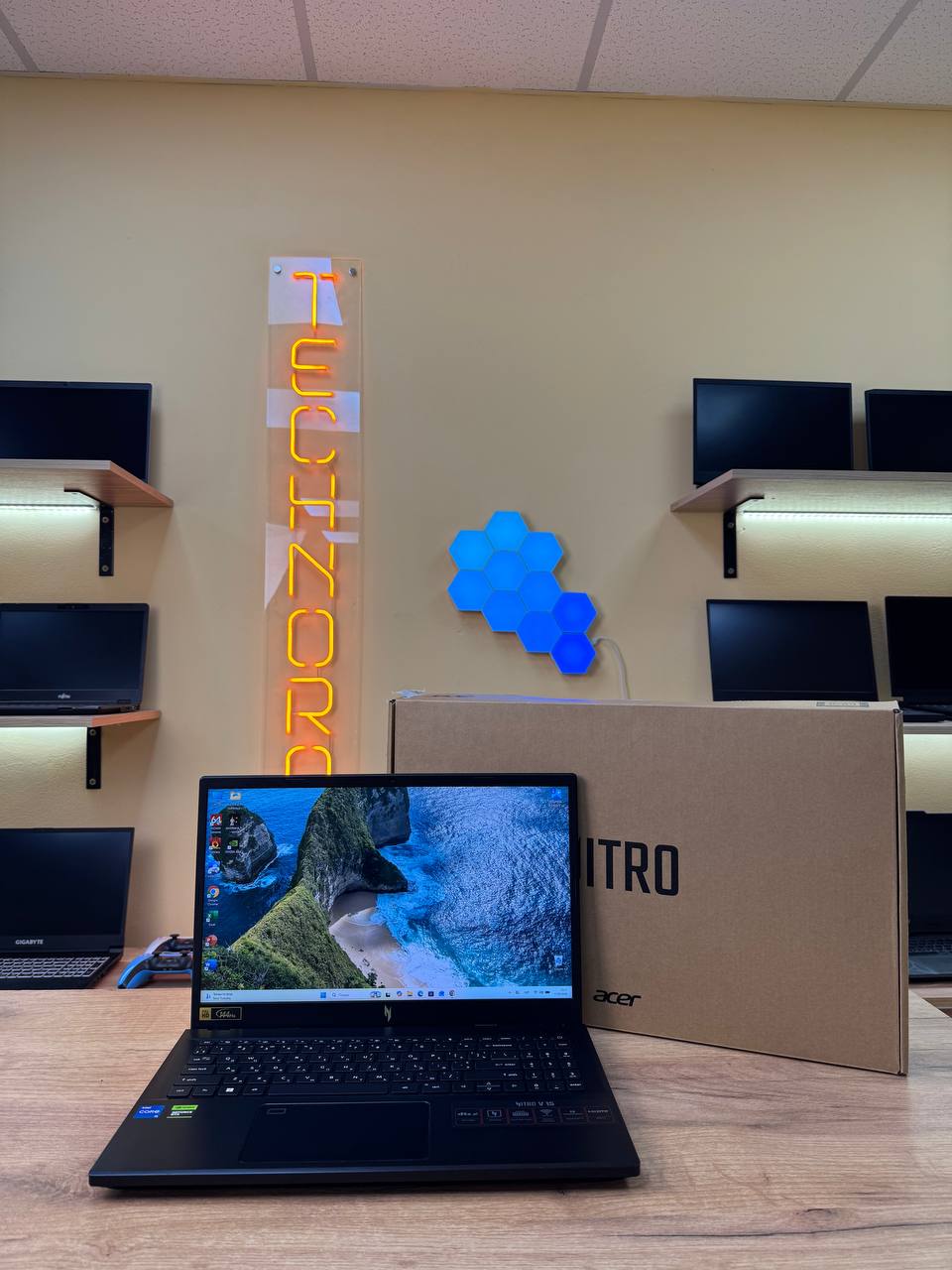 Acer Nitro V 15 / i5-13420H / RTX 3050 / 16GB / SSD 512GB / 144Hz