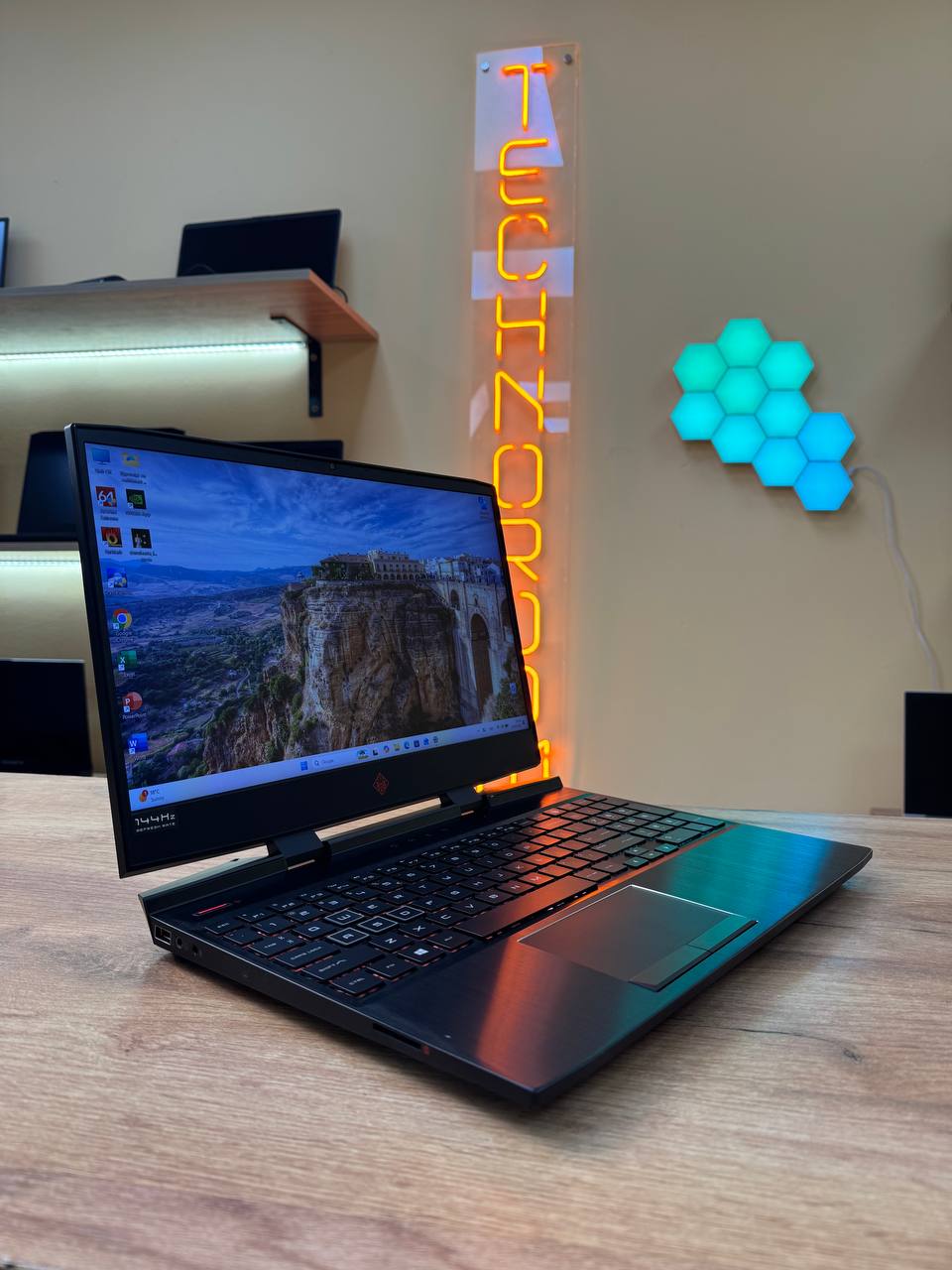 HP OMEN 15 / i5-9300H / GTX 1650 / 12GB / Накопичувачі 1256GB / 144Hz — фото 6
