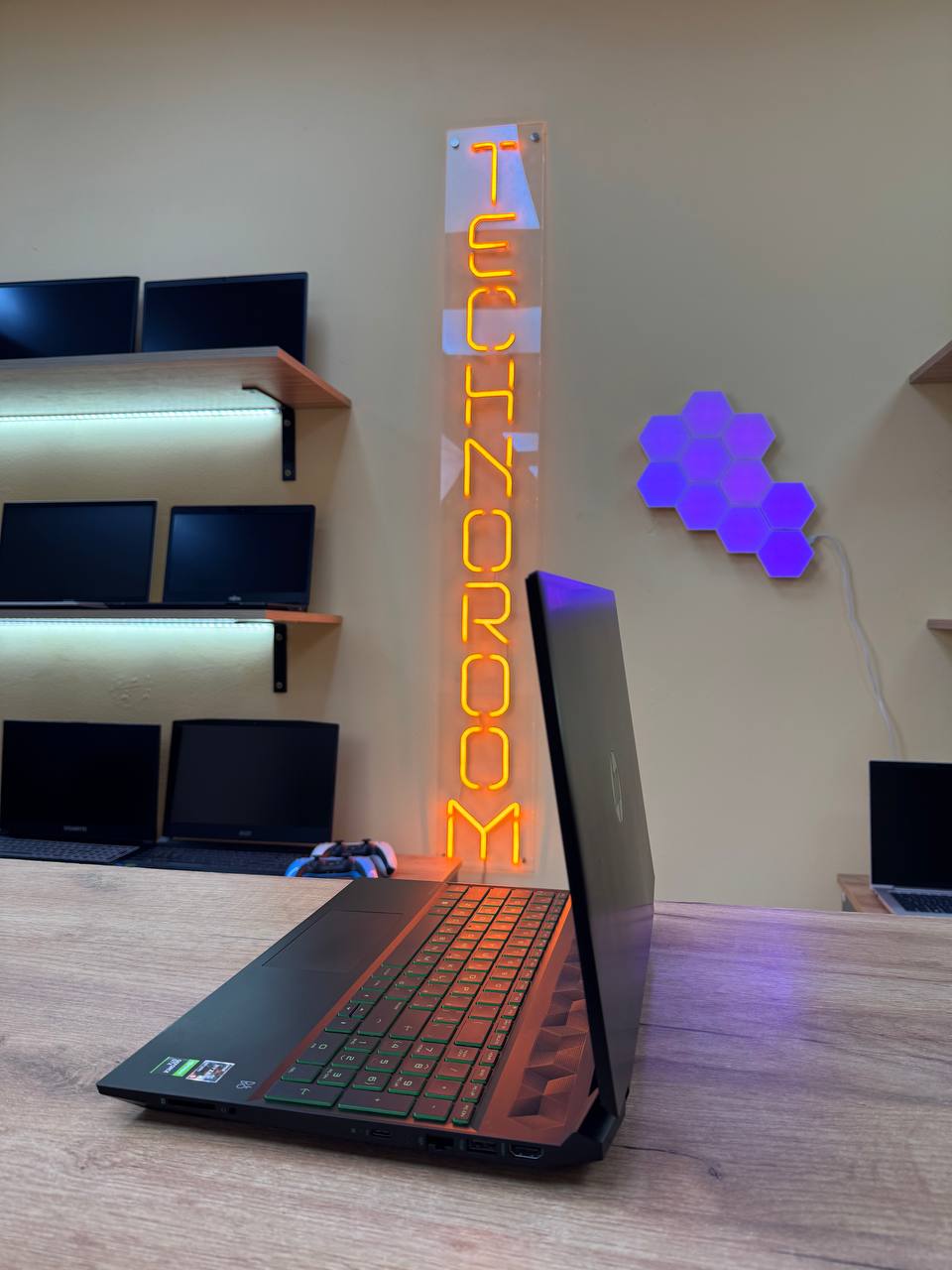 HP Pavilion 15 / Ryzen 5 5600H / GTX 1650 / 12GB / SSD 512GB / 60Hz — фото 3
