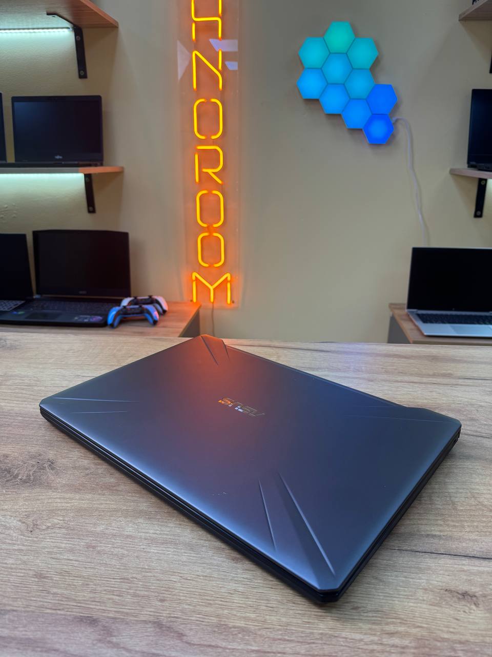 ASUS TUF Gaming 17 / Ryzen 5 3550H / GTX 1650 / 16GB / SSD 256GB / 60Hz — фото 8