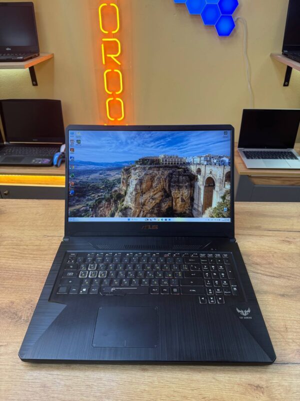 ASUS TUF Gaming 17 / Ryzen 5 3550H / GTX 1650 / 16GB / SSD 256GB / 60Hz — фото 7