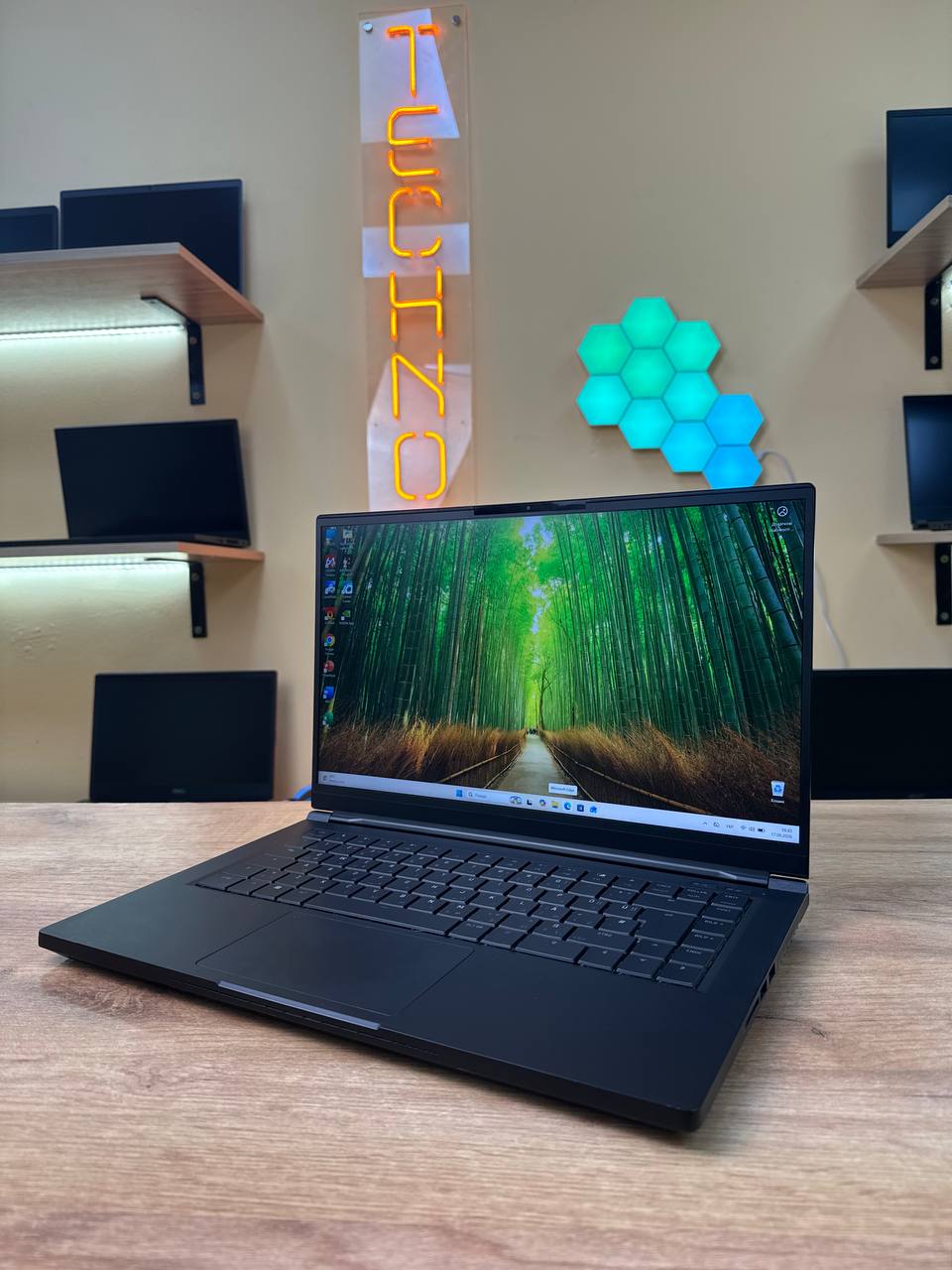 XMG FASHION 15 / i7-11800H / RTX 3070 / 16GB / SSD 512GB / 165Hz — фото 6