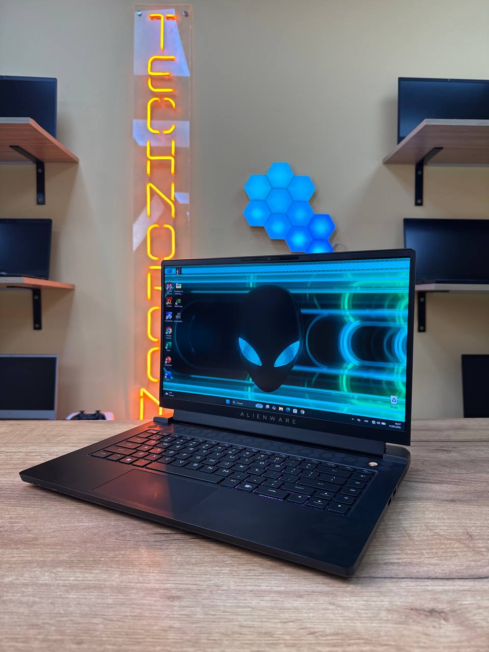 Alienware M15 / Ryzen 9 5900HX / RTX 3070 / 16GB / SSD 512GB / 240Hz — фото 2