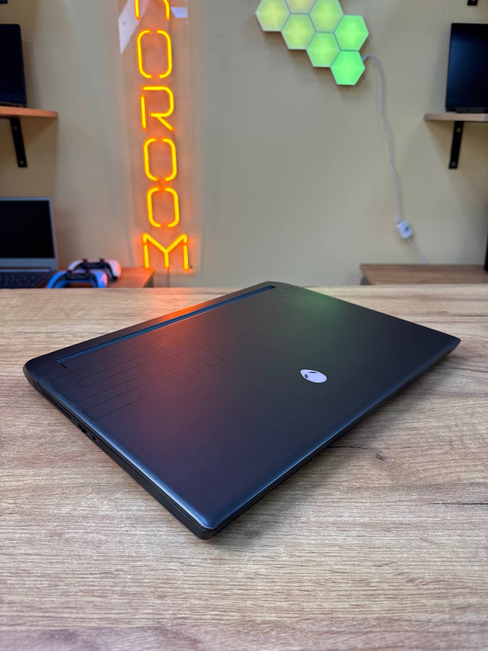 Alienware M15 / Ryzen 9 5900HX / RTX 3070 / 16GB / SSD 512GB / 240Hz — фото 8