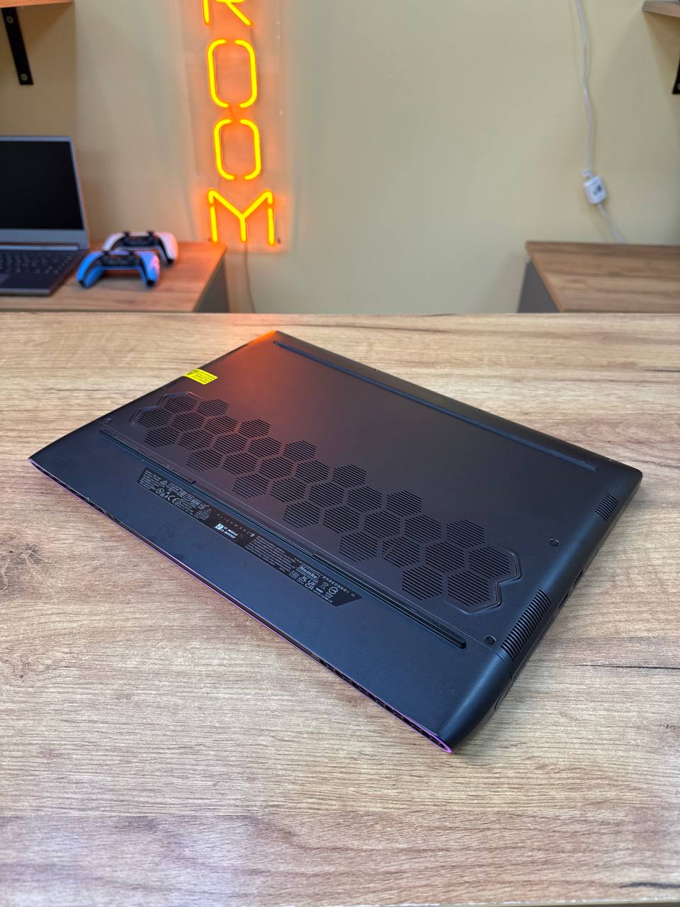Alienware M15 / Ryzen 9 5900HX / RTX 3070 / 16GB / SSD 512GB / 240Hz — фото 9