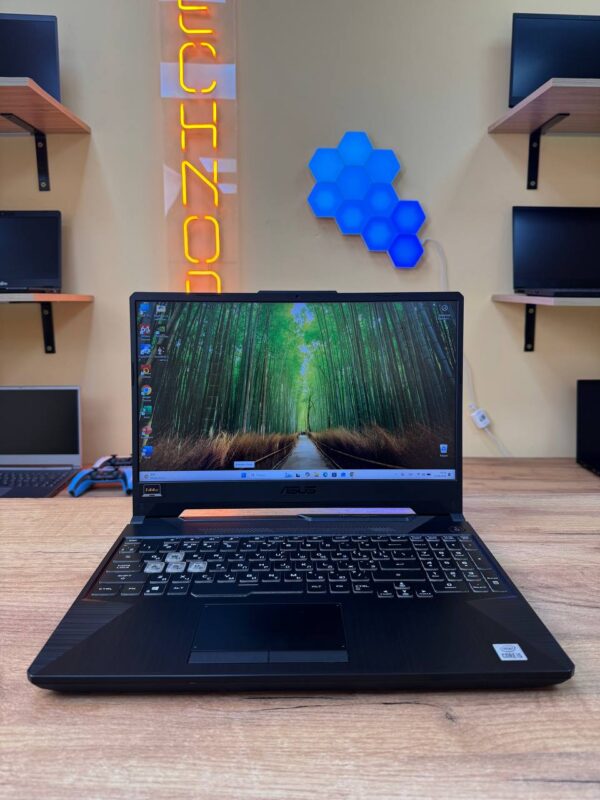 ASUS TUF Gaming / i5-10300H / GTX 1650 TI / 16GB / SSD 512GB / 144Hz