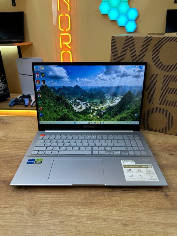 Asus VivoBook Pro 15 K6502V / RTX 4050 / 16GB / SSD 512GB / 144Hz