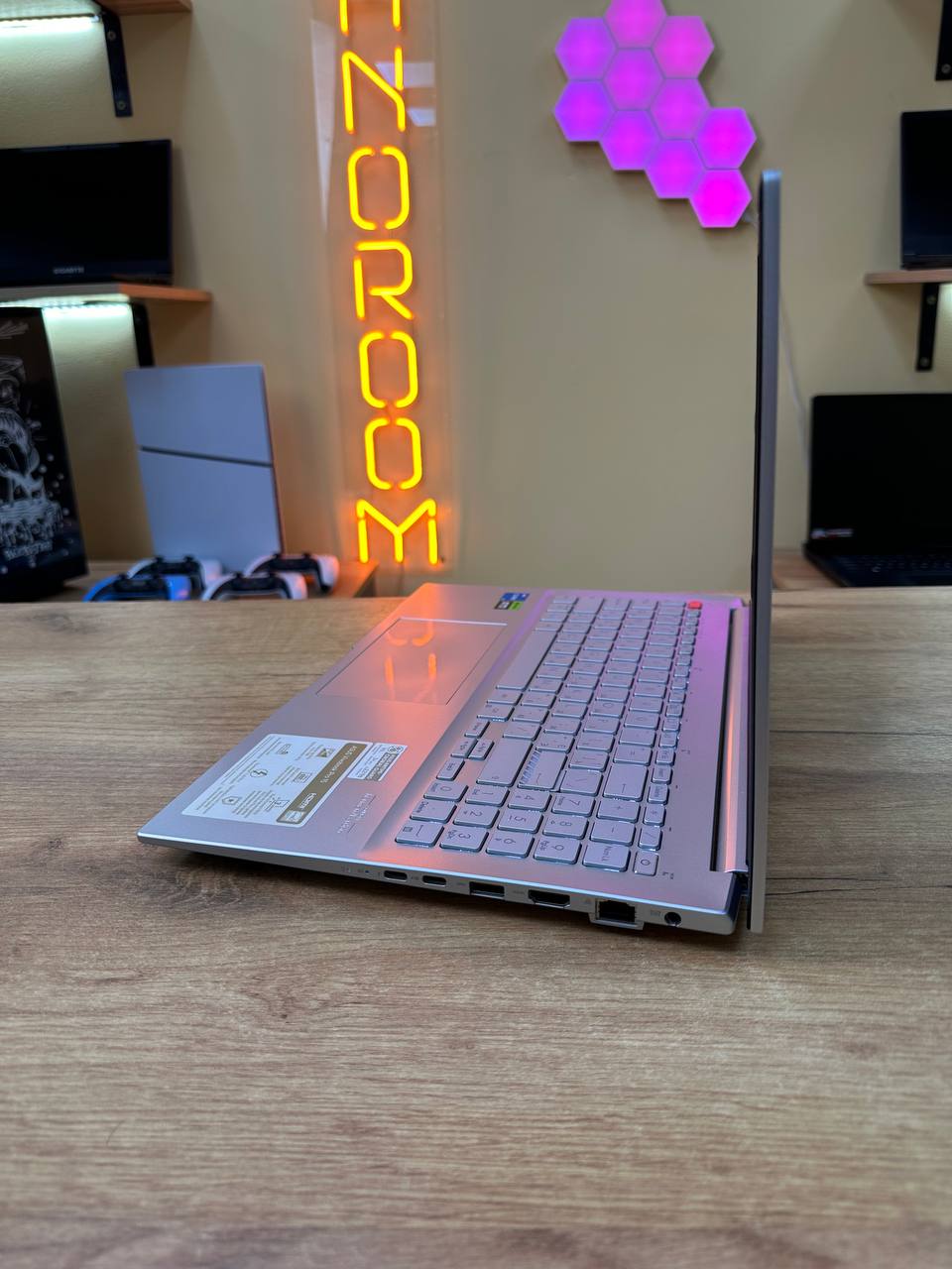 Asus VivoBook Pro 15 K6502V / RTX 4050 / 16GB / SSD 512GB / 144Hz — фото 6