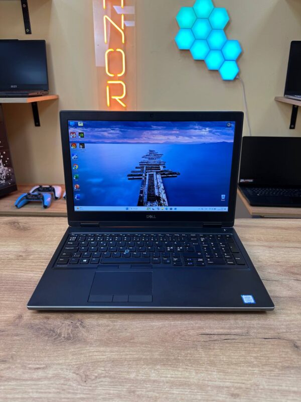 Dell Precision 7530 / i7-8850H / 16GB / SSD 512GB