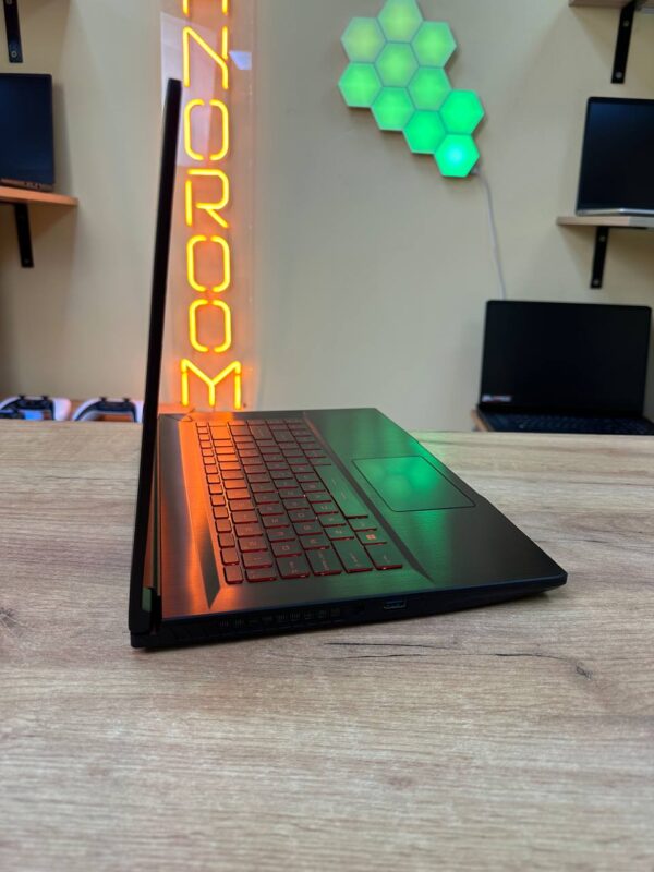 MSI GF63 Thin 9SC / i5-10500H / GTX 1650 / 16GB / SSD 512GB — фото 4