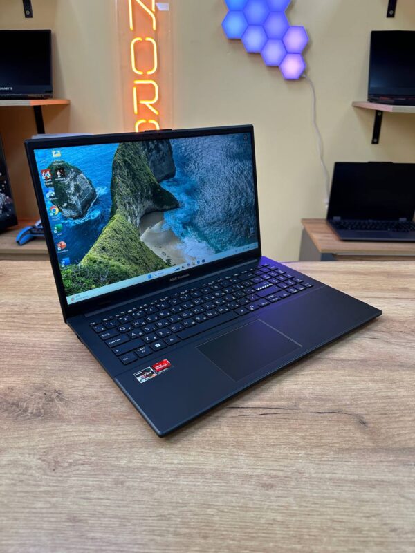 ASUS VivoBook E1504FA / Ryzen 5 7520U / Radeon Graphics / 16GB / SSD 256GB — фото 3