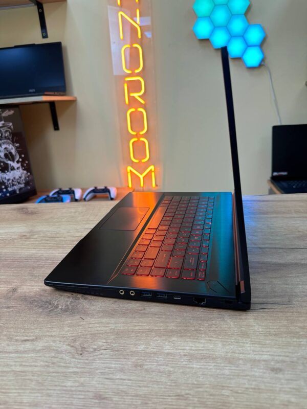MSI GF63 Thin 9SC / i5-10500H / GTX 1650 / 16GB / SSD 512GB — фото 6