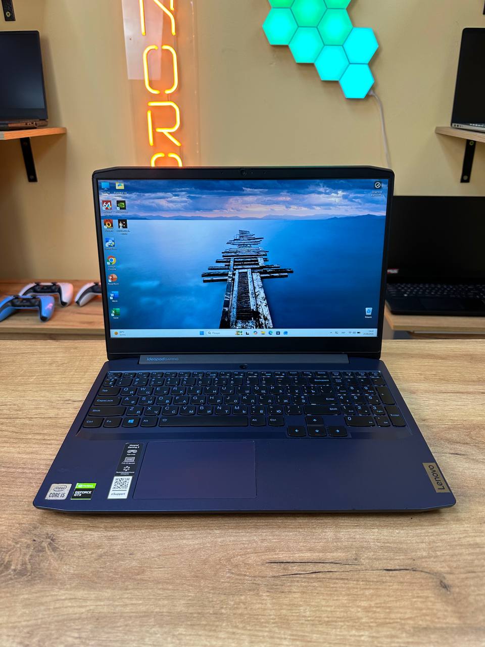 Lenovo IdeaPad Gaming 3 15IHU6 / i5-10300H / GTX 1650 / 12GB / SSD 512GB