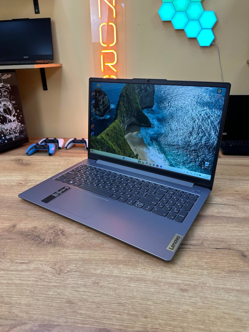 Lenovo IdeaPad Slim 3 15IAH8 / i5-12450H / 16GB / SSD 512GB — фото 2