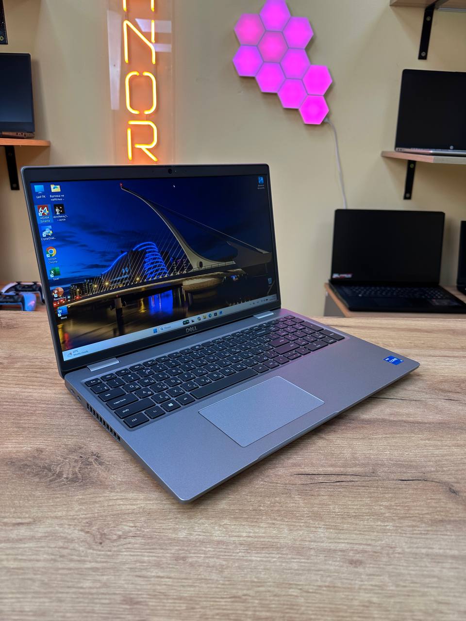 DELL Latitude 5520 / 16GB / SSD 256GB — фото 3
