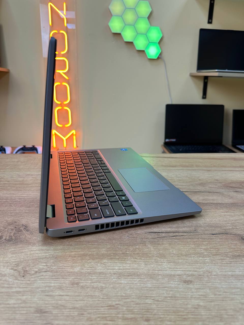 DELL Latitude 5520 / 16GB / SSD 256GB — фото 4
