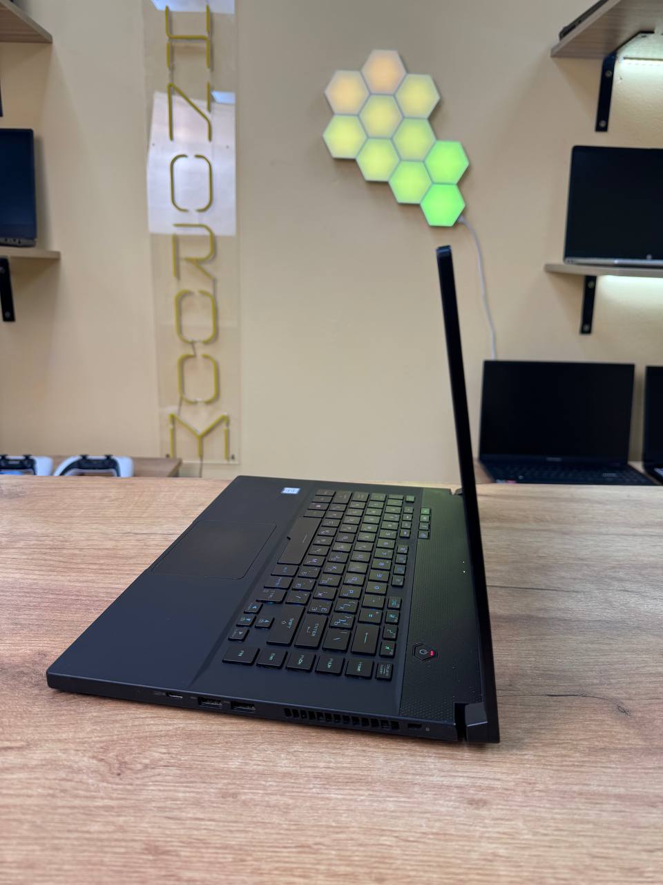 ASUS Zephyrus M / i7-9750H / RTX 2060 / 16GB / SSD 1024GB / 60Hz — фото 6