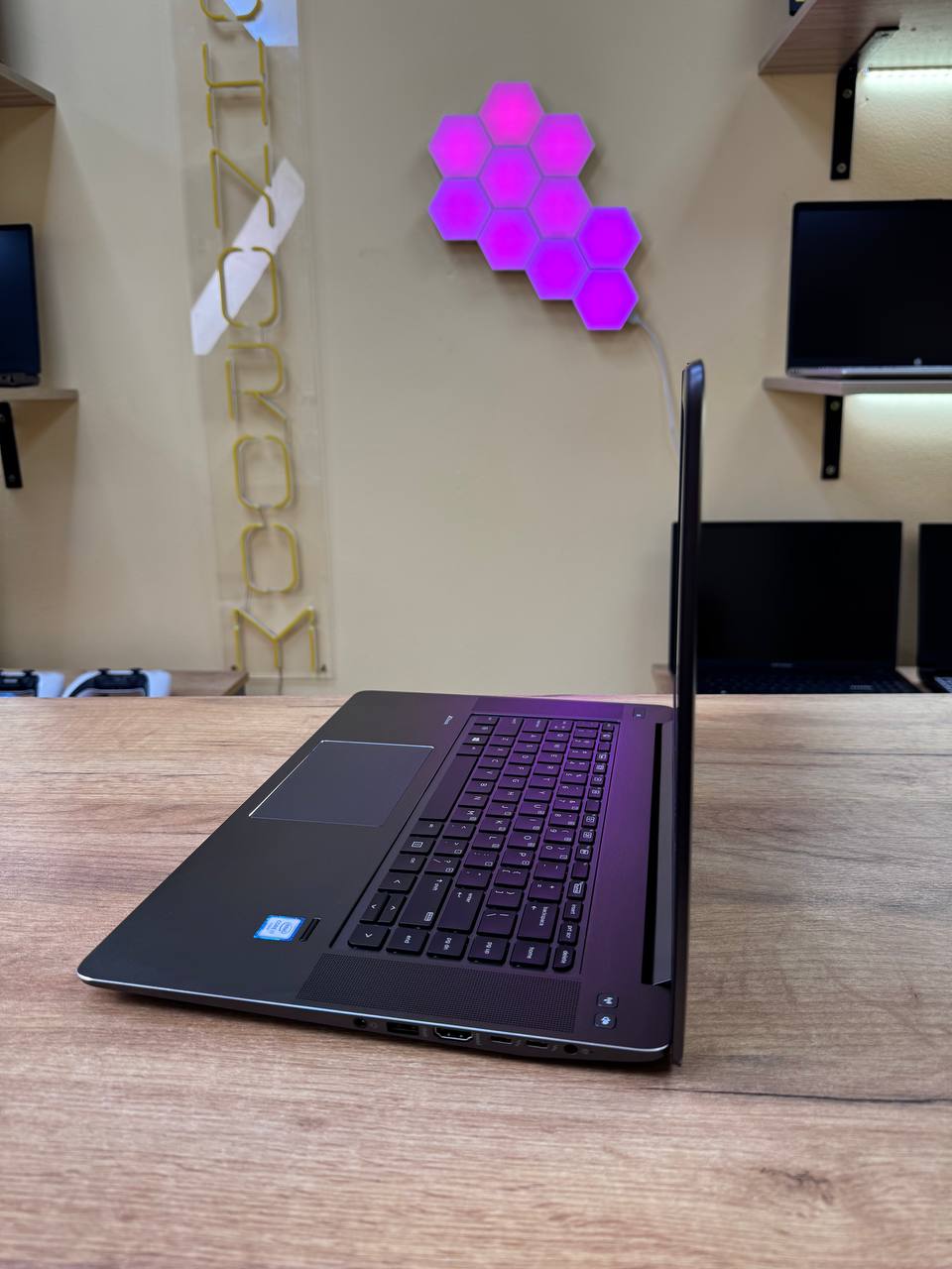 HP ZBook Studio G3 / i7-6700HQ / 16GB / SSD 512GB / 60Hz — фото 6