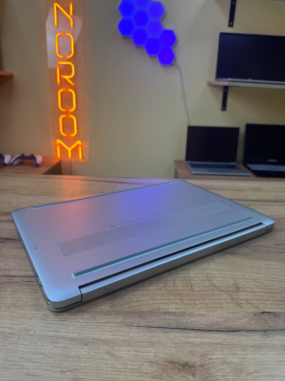 HP Laptop 15 / Ryzen 7 5700U / Radeon Graphics / 16GB / SSD 512GB / 60Hz — фото 9