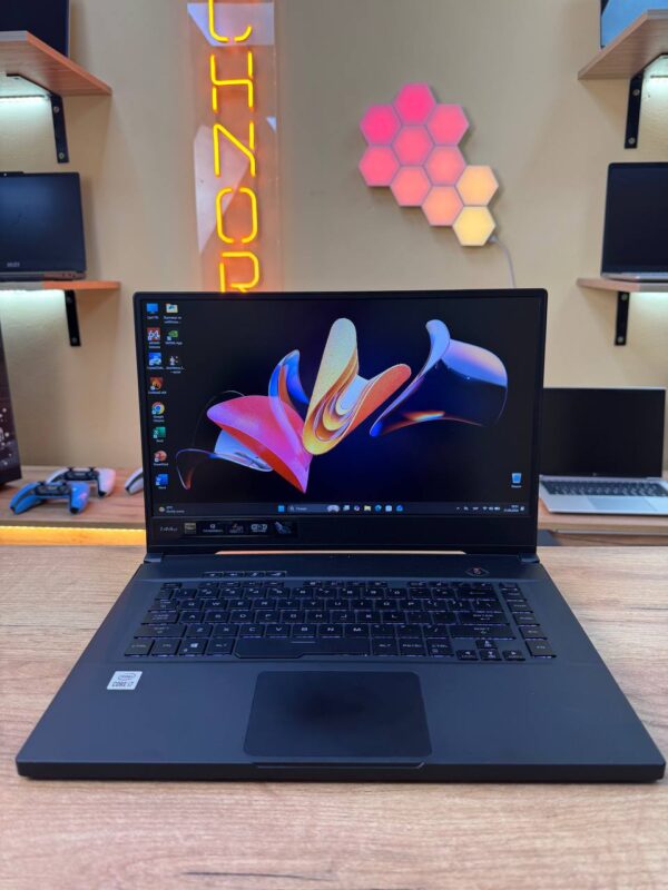 ASUS ROG Zephyrus M15 / i7-10750H / GTX 1660 TI / 16GB / SSD 512GB / 144Hz