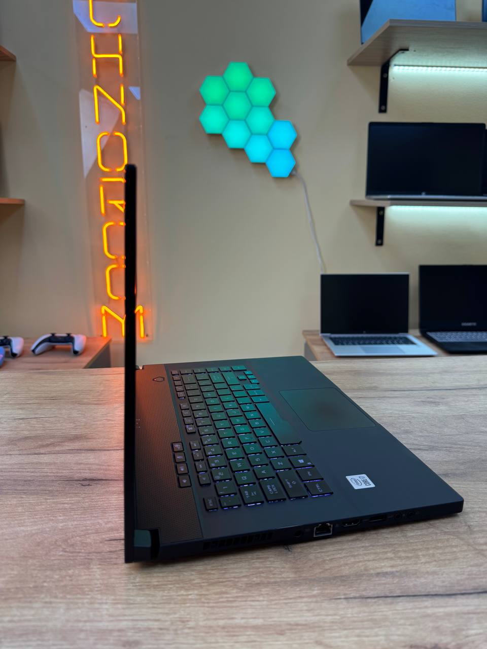 ASUS ROG Zephyrus M15 / i7-10750H / GTX 1660 TI / 16GB / SSD 512GB / 144Hz — фото 4