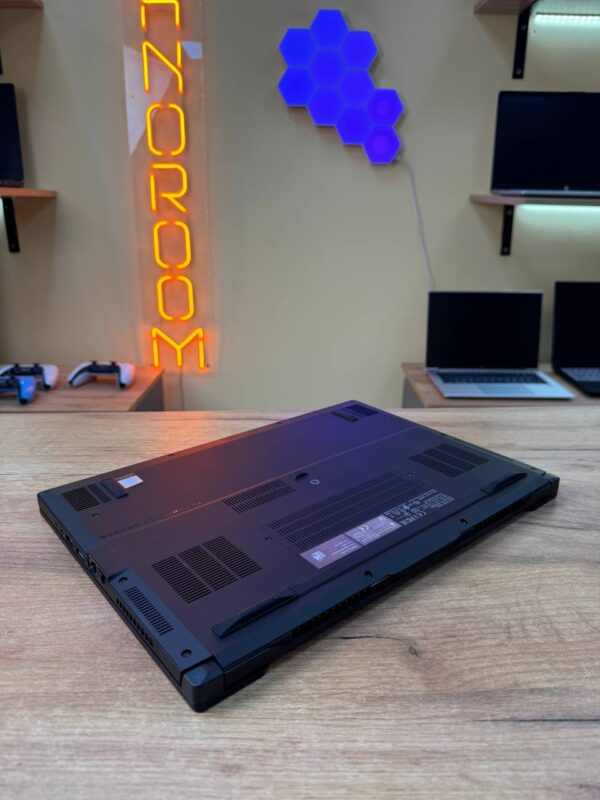 ASUS ROG Zephyrus M15 / i7-10750H / GTX 1660 TI / 16GB / SSD 512GB / 144Hz — фото 9