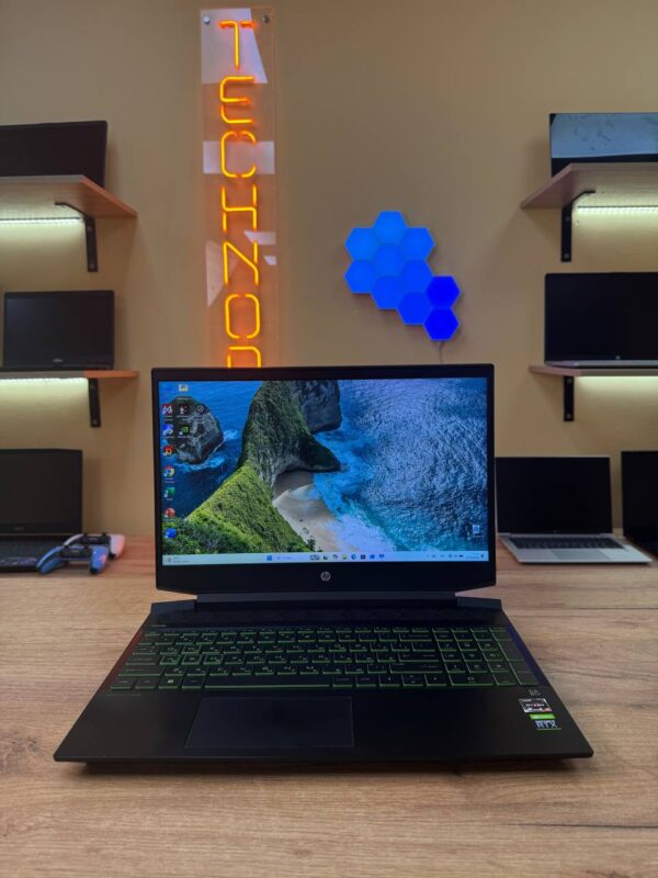 HP Pavilion 15 / Ryzen 5 5600H / RTX 3050 / 16GB / SSD 512GB / 60Hz