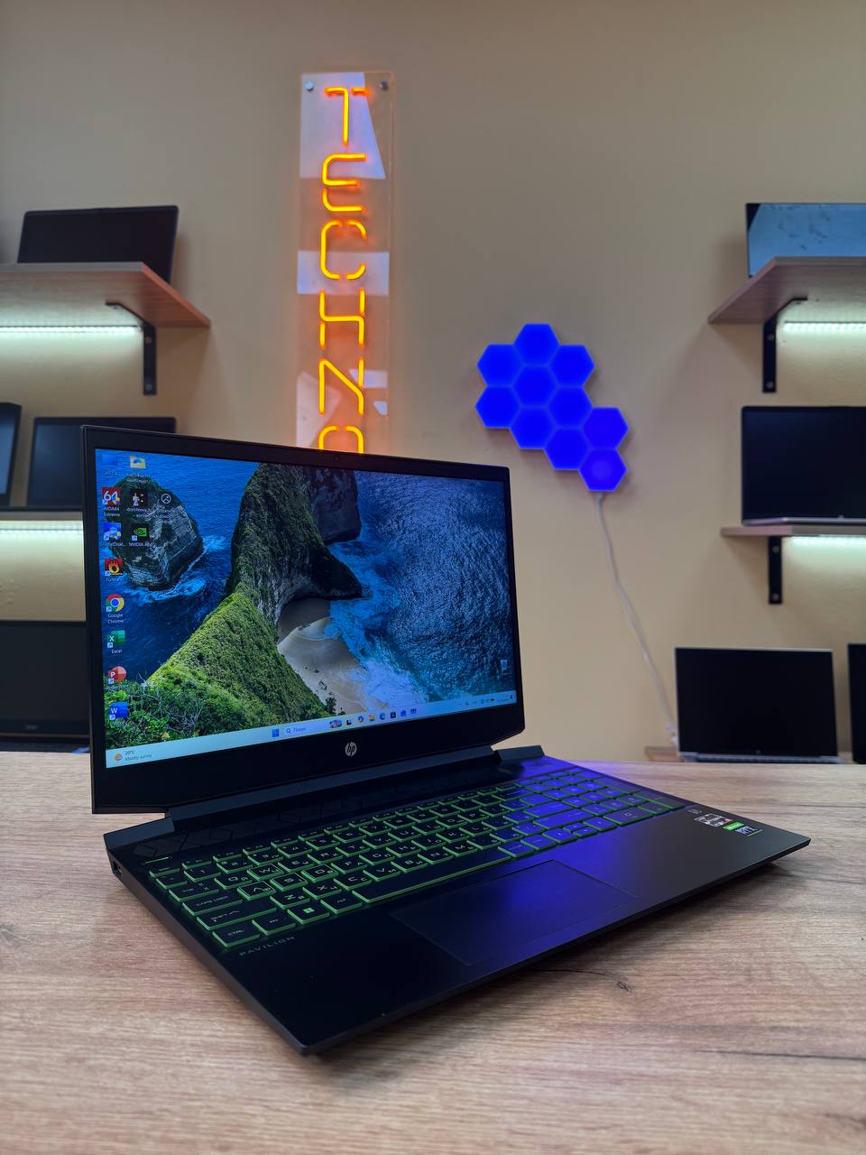 HP Pavilion 15 / Ryzen 5 5600H / RTX 3050 / 16GB / SSD 512GB / 60Hz — фото 2