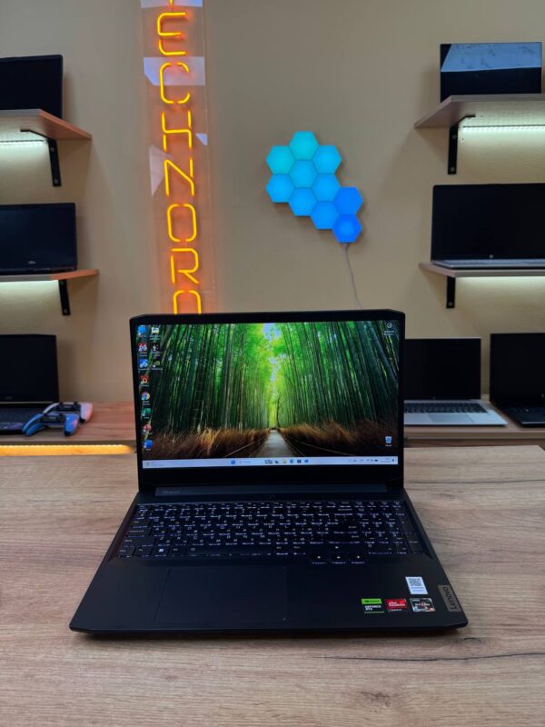 Lenovo IdeaPad Gaming / Ryzen 5 5500H / RTX 2050 / 16GB / SSD 512GB / 144Hz