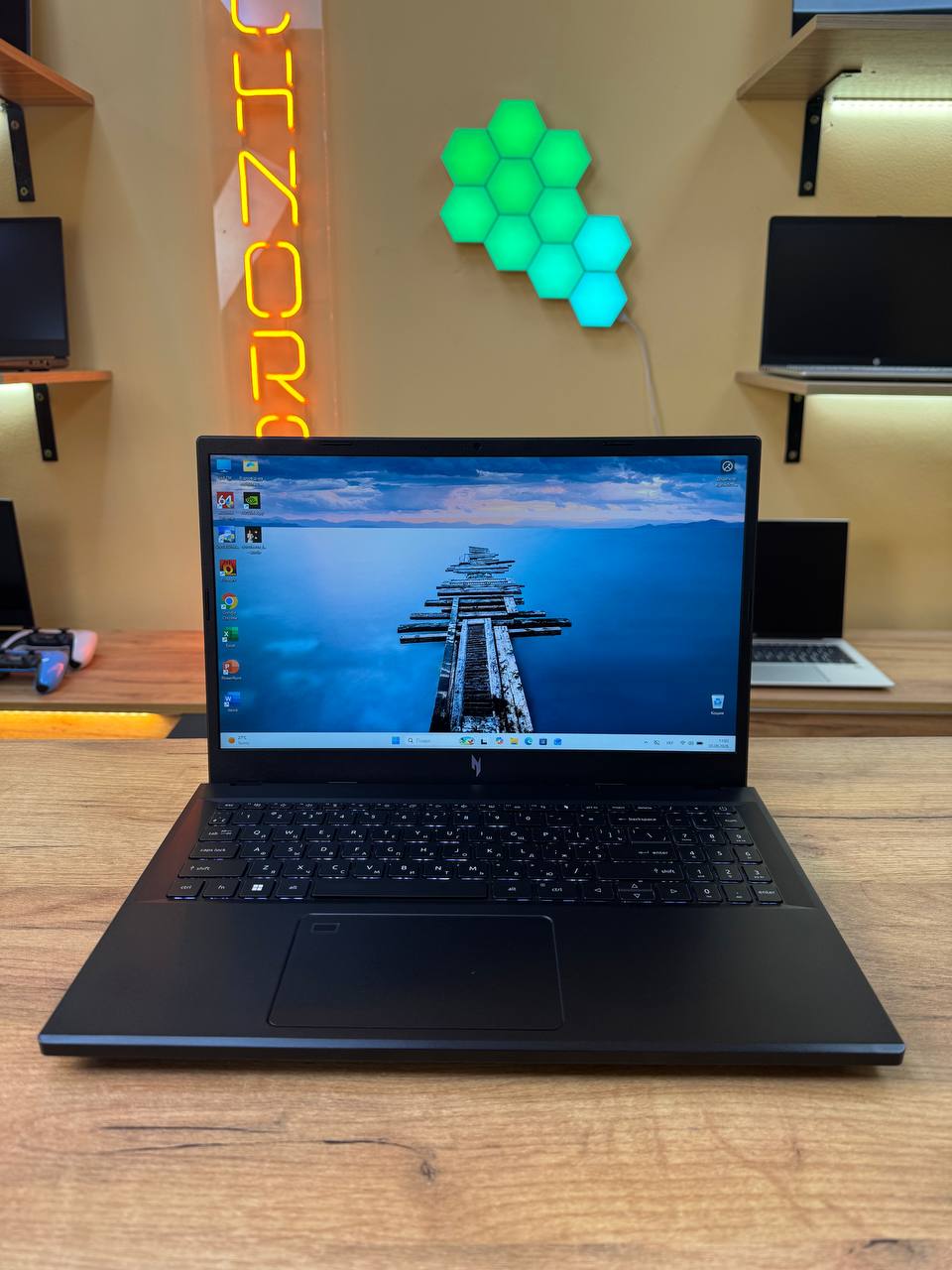 Acer Nitro V15 / i5-13420H / RTX 3050 / 16GB / SSD 512GB / 165Hz