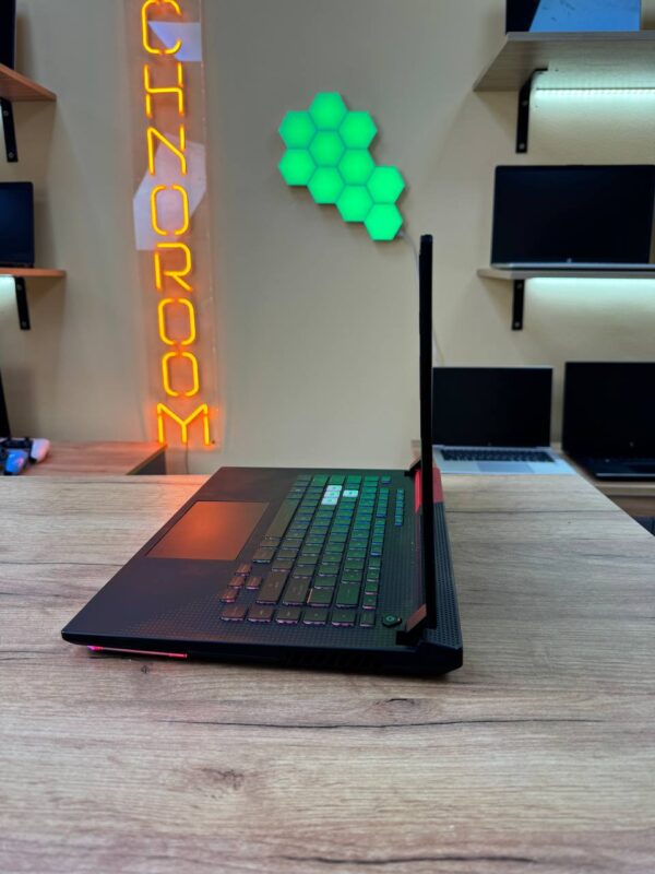 ASUS ROG Strix / Ryzen 9 5900HX / RX 6800M / 16GB / SSD 1024GB / 300Hz — фото 6