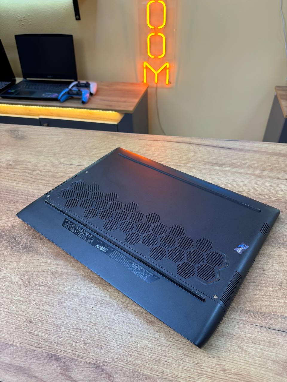 DELL ALIENWARE M15 / Ryzen 9 5900HX / RTX 3070 / 16GB / SSD 512GB / 360Hz — фото 9