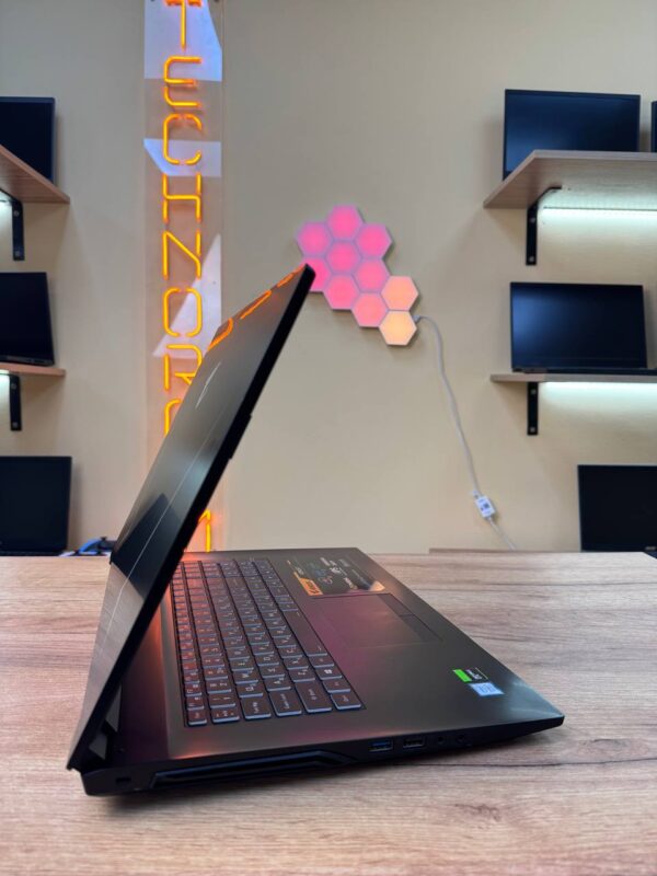 AORUS 7 / i7-9750H / GTX 1650 / 16GB / SSD 256GB / 144Hz — фото 3