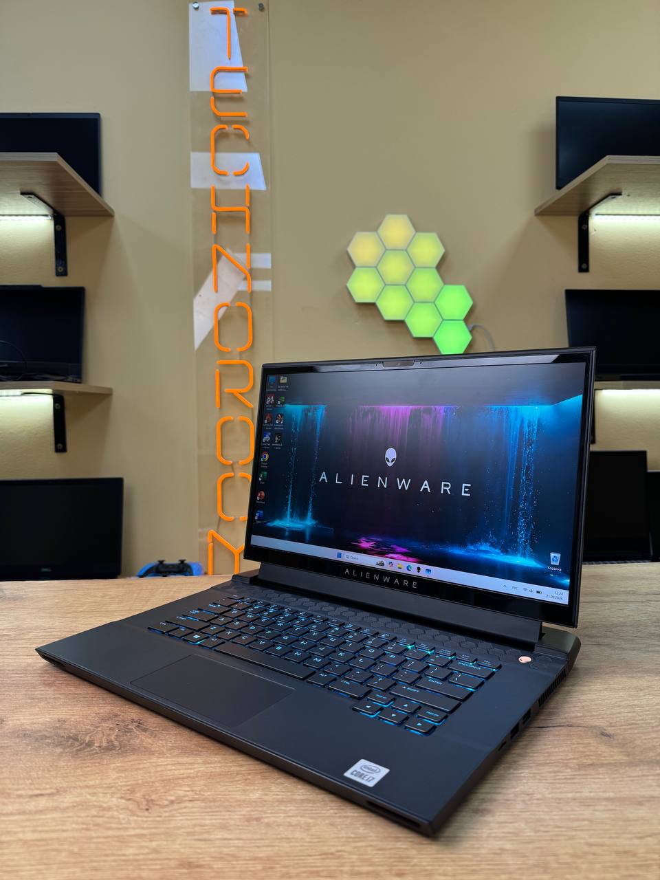 Alienware / i7-10870H / RTX 3080 / 32GB / SSD 1000GB / 300Hz — фото 6