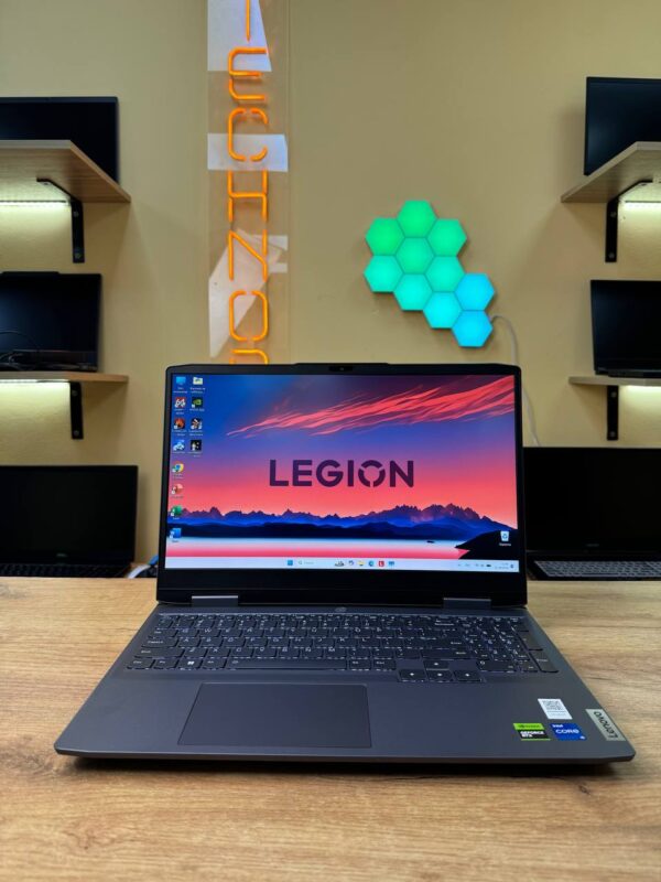 Lenovo LOQ 15 / i5-13420H / RTX 3050 / 16GB / SSD 512GB / 144Hz
